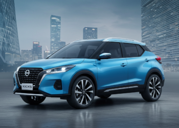 Nissan Kicks Play 2025